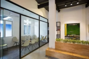 Glass Partitions For Workspace